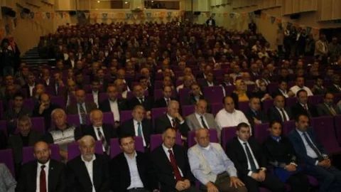 Trabzon Ak Parti İl Teşkilatında Bayramlaşma Töreni