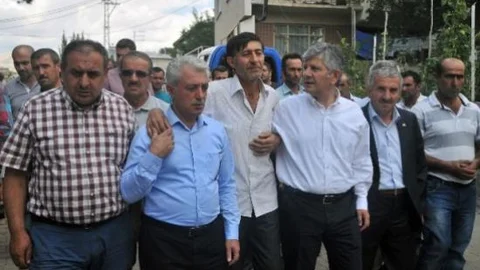 İstanbul'daki Asansör Faciasında Hayatını Kaybeden İnşaat İşçileri Son Yolculuklarına Uğurlanıyor