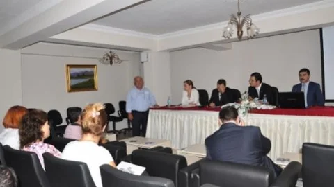 Tunceli'de Dış Ticaret Bilgilendirme Semineri Düzenlendi