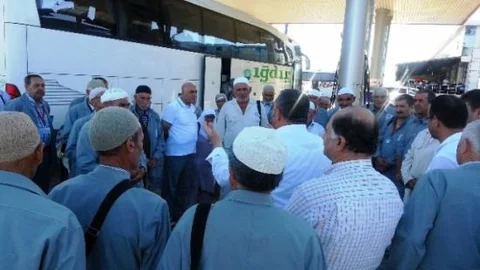 Hacı Adayları Kutsal Topraklara Uğurlandı