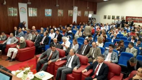 Tıbbi Ve Aromatik Bitkiler Sempozyumu Yalova'da Başladı