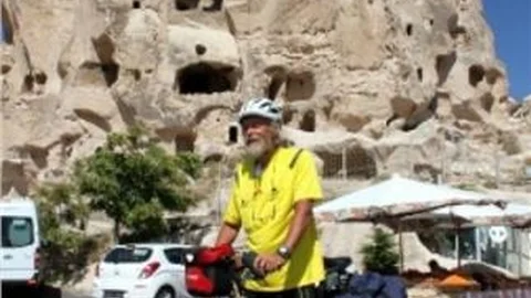 Almanya'dan İsrail'e Bisiklet Üzerinde Yolculuk