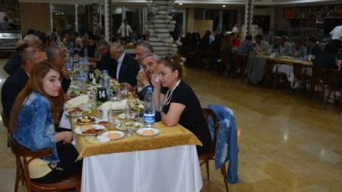 Tatvan Tso'dan Bilim Adamlarıyla Yemekte Bir Araya Geldi