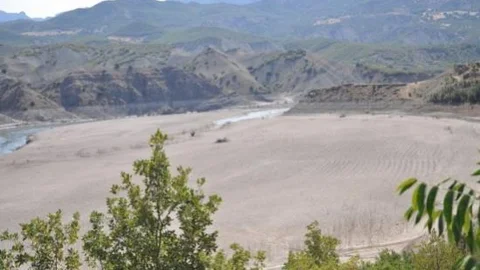 Munzur Çayı Dereye Döndü