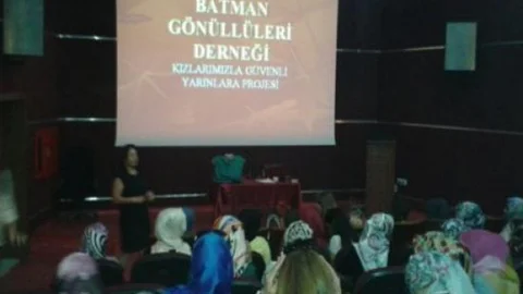 Batman Gönüllüleri Derneği'nden Kadınlara Yönelik Etkinlik