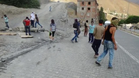 Hakkari-van Karayolunu Kapatan Gruba Müdahale