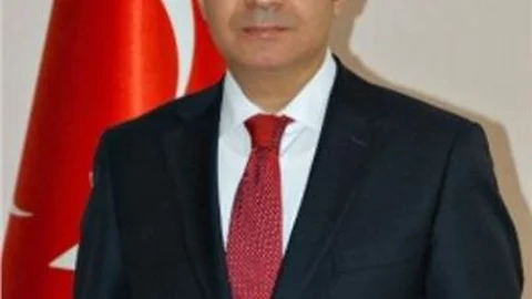 Vali Süleyman Tapsız'ın Dünya Yaşlılar Günü Mesajı