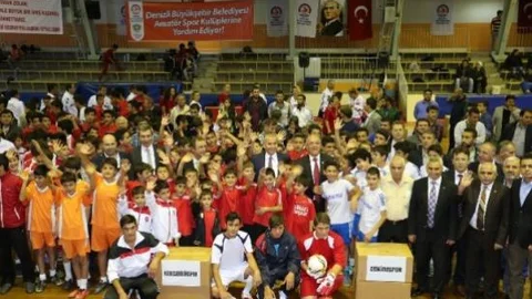 Büyükşehirden Amatör Spor Kulüplerine Büyük Destek