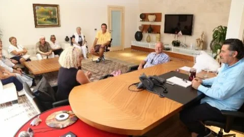 İşitme Engelliler Başkan Kocadon İle Bir Araya Geldi