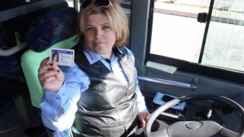 Edirne'de Toplu Ulaşımda Bayan Şoför Dönemi Başladı