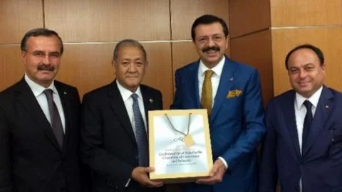 Başkan Serteser Caccı Konferansı'na Katıldı