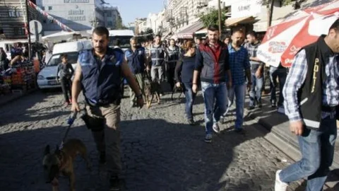 Diyarbakır'da Bin Polisle Asayiş Uygulaması