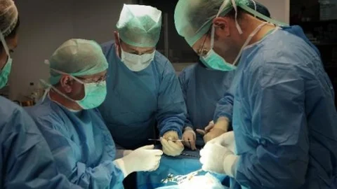 Doğumsal İşitme Kaybı Ameliyatı Doğuda İlk Defa Atatürk Üniversitesi Araştırma Hastanesi`nde Yapıldı