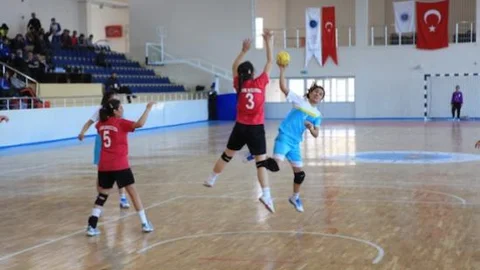 Batman Üniversitesi'nin Ev Sahipliğinde Ünilig Başladı