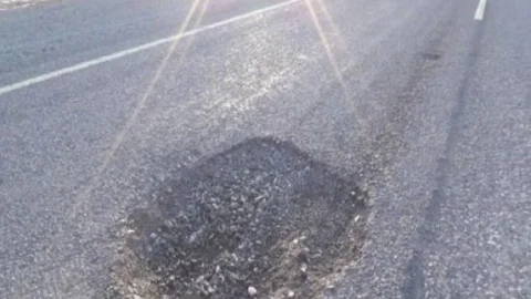 Kars-arpaçay Arasında 10 Gün Önce Asfalt Atılan Yol Bozuldu