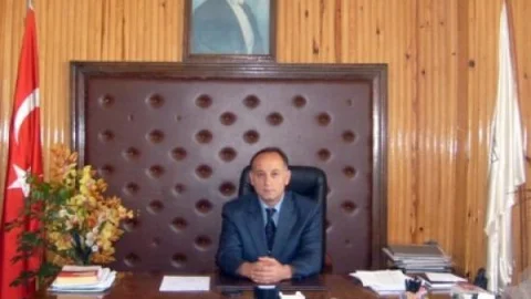 Chp'li Belediye Başkanına Saldırı