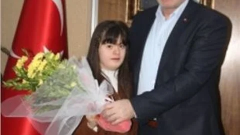 Özel Öğrencilerden Belediye Başkanı Memiş'e Ziyaret