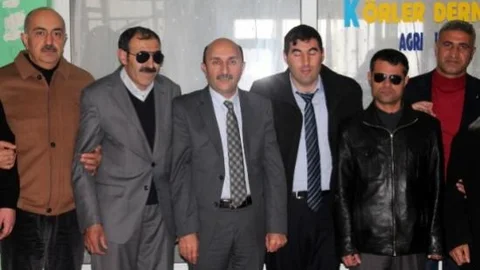 Ak Partili Çetin'den Altı Nokta Körler Derneği'ne Ziyaret