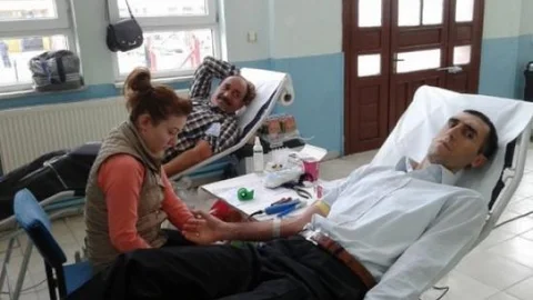 Hisarcık Myo Öğrencilerinden Ve Halktan Kan Bağışına Destek