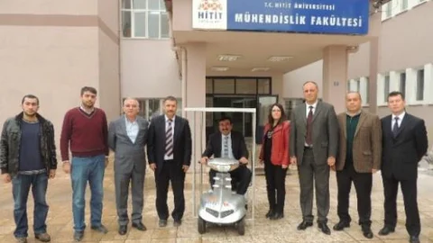 Ticaret Borsası Güneş Enerjisi İle Çalışan Engelli Aracı'na Sponsor Oldu