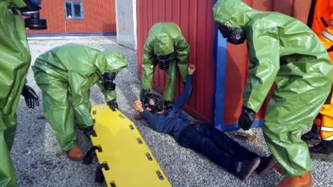 Üniversiteli İtfaiyecilerden Kimyasal Sızıntı Tatbikatı