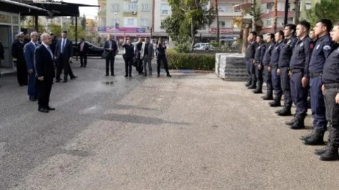 Vali Çakacak'tan Çevik Kuvvet Şube Müdürlüğü'ne Ziyaret