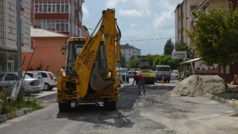 Kapaklı'da Kasım Ayı Kaldırım Ve Yol Onarımı İle Geçti