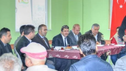 Denizli'de Çiftçi Tarla Okulu Projesi