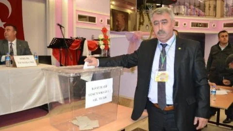 Çerkezköy Yağlı Tohumlar Satış Kooperatifi Başkanı Ünal Güven Tazeledi