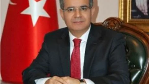 Vali Tapsız'ın Kilis'in Kurtuluş Yıldönümü Kutlama Mesajı