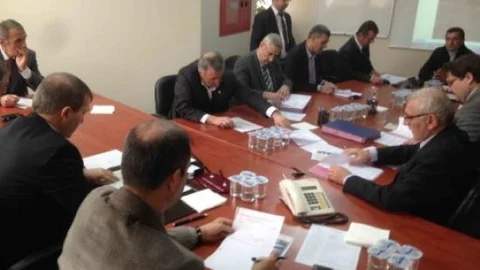 Büyükşehir İşyerlerinin İhalesini Gerçekleştirdi