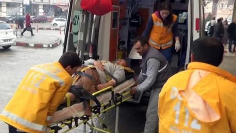 Hastane İnşaatından Düşüp Yaralandı