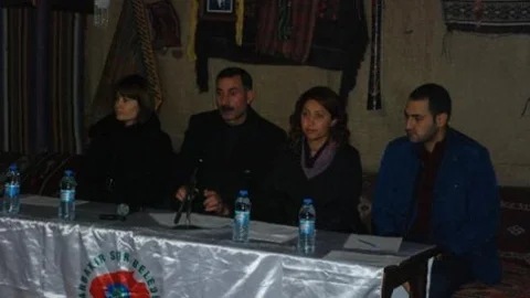 Sur Belediyesi Meclis Toplantısını Halka Açık Yaptı