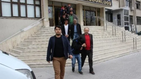 Liseli Gencin Katil Zanlıları Adliyeye Sevk Edildi