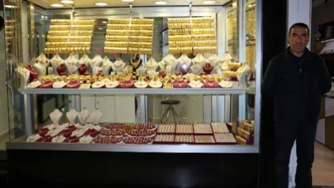 Bedelli Askerlik Çıktı Yastık Altındaki Altınlar Bozuldu