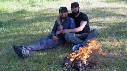 Kutsal Değerlere Küfretti Öldürüldü