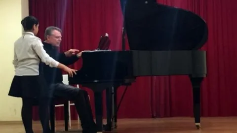 Ünlü Piyanist Hüseyin Sermet Çü Devlet Konservatuvarında