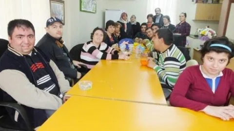 Engellilere Takı Tasarım Kursu