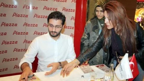 'elif Gibi Sevmek 2' Kitabı Bir Ayda 250 Bin Sattı