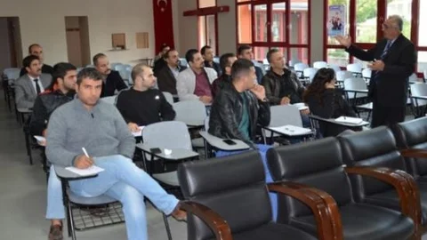 Adana'da Boks Aday Hakem Kursu Başladı