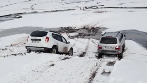 Off-roadculardan Karda Şov