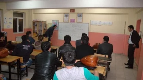 Bağlama Kursuna Yoğun İlgi