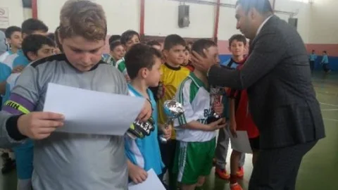 Rize'de Futsal Küçükler İl Birinciliği Sona Erdi