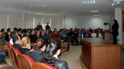 ''işi Olmayan Gençler Uyuşturucu Tuzağına Düşüyor''