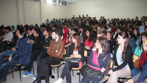 Emniyetten 'gençlik Ve Güvenli Gelecek' Konferansı