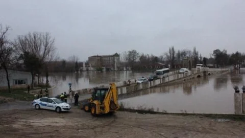 Edirne Valiliği'nden Taşkın Uyarısı