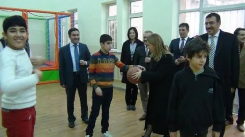 Çalık'dan İşitme Engelliler Okulu'na Ziyaret