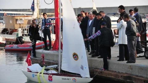 'paralimpik Yelkenli' Suya İndirildi