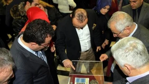 Yaşayan Fosiller Sergisi Ve Canlılık Tarihi Konferansı