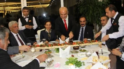 Van Büyükşehir Belediyespor-bergamaspor Maç Biletleri 1 Tl